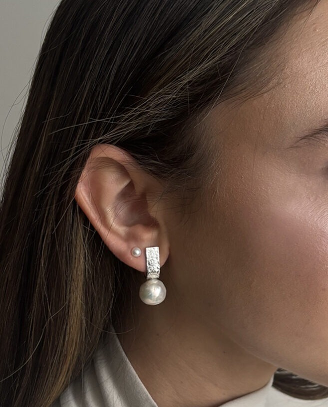 large pearls earrings